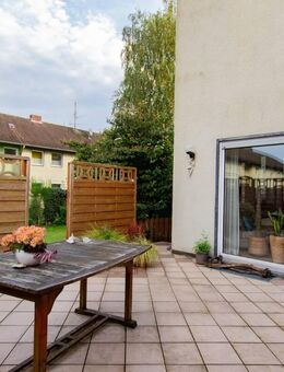 Ruhig gelegenes 1 Familienhaus mit Garage & wohnmäßig ausgebautem Keller (28m2) - Castrop-Rauxel