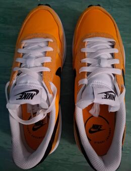 Nike Sneaker Größe 42,5 NEU - Dresden