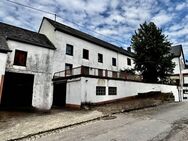 Projektentwickler aufgepasst! Wohnhaus mit Scheune und Freifläche in Langsur-Mesenich - Langsur