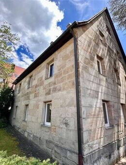 830m² Grund mit großem 2-3 Familienhaus im Herzen von Rückersdorf - Rückersdorf (Bayern)