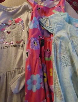 3 Kleider 1 Bolero 5 Shorts Jeans Baumwolle - Aachen
