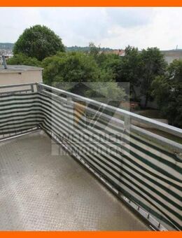 1,5 Raum-DG-Whg. mit Balkon und Aufzug in Innenstadtnaher Lage - Nähe Südbahnhof und Arcarden. - Gera