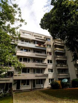 Frisch renovierte 1 Zimmer Wohnung mit Loggia - Bad Soden (Taunus)