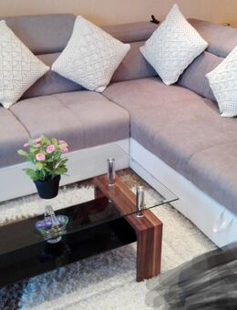 Verkaufe eine schöne Couch mit Bettfunktion - Hanau (Brüder-Grimm-Stadt) Steinheim