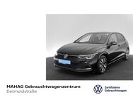 VW Golf, 2.0 TDI VIII Move, Jahr 2023 - München