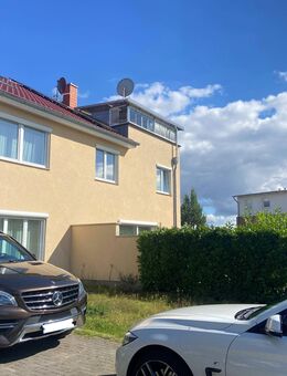 Lübeck - Hochschulstadtteil Doppelhaushälfte mit hervorragender Energieeffizienz und viel Platz - Lübeck