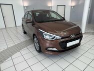 Hyundai i20, 1.4 Trend AUTOMATIK ALLWETTER, Jahr 2017 - Laatzen