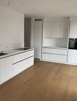 Moderne 2-Zimmer-Wohnung mit Balkon und EBK in Biberach - Biberach (Riß)