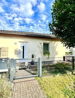 Moderner Bungalow, Garten und energieeffiziente Ausstattung - Strausberg