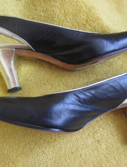 NEUw * Original VINTAGE * Echt Leder * Kitten * High- Heels * Slingbacks * Sling- Pumps * Schuhe "ESCADA" Made in Italy * Original * Gr. 37/ 4 * dunkel- blau * gold * - Riedlingen