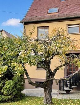 Nette Doppelhaushälfte in Stuttgart-Luginsland sucht neue Besitzer! - Stuttgart