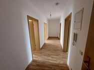 2-Zi.-Whg. mit Tageslichtbad und Stellplatz am Stadtrand von Döbeln - Döbeln