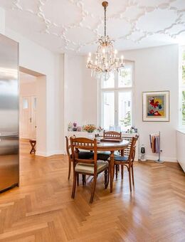 Einzigartiges Design-Juwel: Exklusiver Altbau mit individuellem Charakter/ Charlottenburg - Berlin