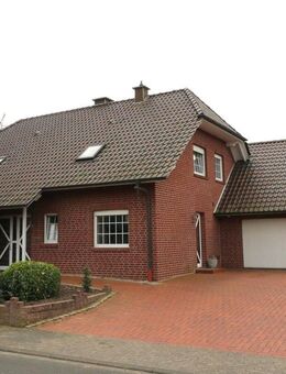Provisionsfrei für den Käufer: Großzügiges Einfamilienhaus in ruhiger Siedlungslage - Holdorf (Niedersachsen)