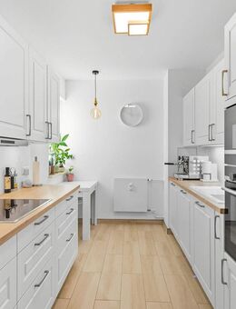 **Exklusive 3-Zimmer-Wohnung mit Balkon ins Grüne! ** - Berlin