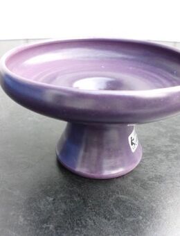 Schale auf Fuß Töpferware Handarbeit Dekoschale lila violett 5,- - Flensburg