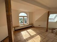 Besondere modernisierte Altbauwohnung über zwei Stockwerke in Mainnähe - Aschaffenburg