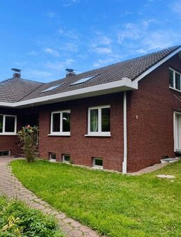 Schwanewede | Kapitalanlage mit 7% Rendite | Zweifamilienhaus Winkelbungalow - Schwanewede