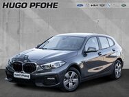 BMW 118, i Advantage groß, Jahr 2021 - Schwerin