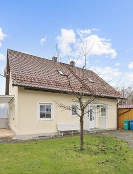 Helles und gepflegtes Einfamilienhaus mit Kamin-Wohlfühlatmosphäre und sonnigen Außenbereichen - Moorenweis