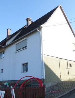Sinntal Jossa: Einfamilienhaus mit Scheune samt Garage und Grillplatz - Sinntal