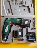 Akku-Bohrschrauber 12 Volt in 21079