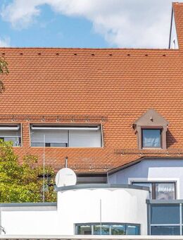 Ganz oben - 3-Zimmer-Wohnung mit Einbauküche, Loggia und TG-Stellplatz, Landshut-Konradviertel - Landshut
