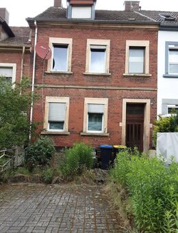 RESERVIERT !!!Handwerker aufgepasst !! Renovierungsbedürftiges Reihenhaus in Schiffweiler - Landsweiler zu verkaufen - Schiffweiler