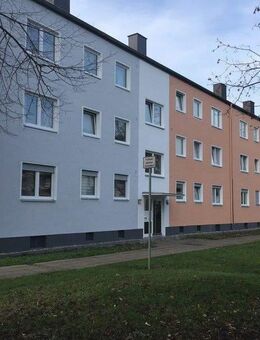 Neue Wohnung, neues Glück! Tolle 2-Zimmer-Erdgeschoß-Wohnung mit Balkon - Duisburg