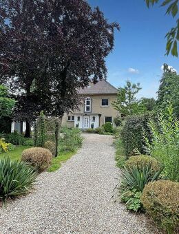 Stilvolle Fabrikantenvilla mit traumhaftem Garten in 49214 Bad Rothenfelde - Bad Rothenfelde
