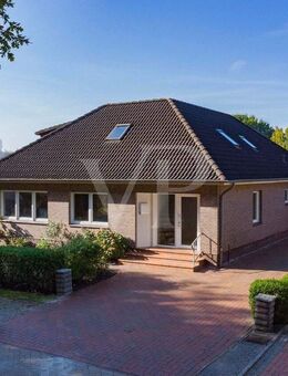 Wohnen oder vermieten in bevorzugter Lage - modernisiertes Zweifamilienhaus - Aurich