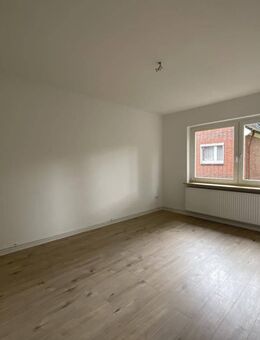 Renovierte 3-Zimmer-Wohnung mit Dusche in Wilhelmshaven City! - Wilhelmshaven