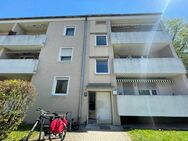 Sanierte 2-Zimmer-Wohnung mit großem Balkon und Einbauküche - München