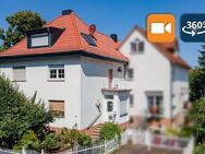 Großzügiges Einfamilienhaus (265 m² Wfl.) mit nostalgischem Charme in sehr guter Lage von Friedberg - Friedberg (Hessen)