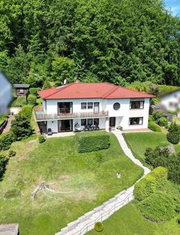 Modernisiertes Leben am Waldrand mit grandiosem Fernblick über Rödental! - Rödental