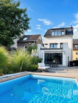 Wo Citylife auf Wohlfühloase trifft - Haus mit Pool in Siegburg! - Siegburg