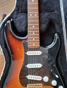 Fender srv ray vaughan stratocaster 2002 - Berlin