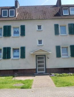 Mitten drin satt nur dabei: praktische 2-Zi.-DG - Schwerte (Hansestadt an der Ruhr)