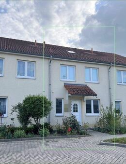 Charmantes Reihenmittelhaus mit Garten und Kfz-Stellplatz - Halberstadt
