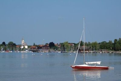 In toller Lage am Chiemsee - NEUBAU- 2-Zimmer-Wohnung mit Balkon