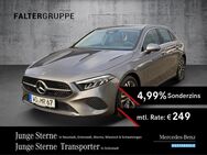 Mercedes A 180, AMBIENTE, Jahr 2023 - Grünstadt