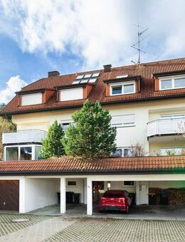 Sofort einziehen - Lichtdurchflutete 3-Zimmerwohnung mit Balkon und überdachtem Kfz-Stellplatz - Feldberg (Schwarzwald)