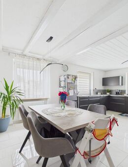 Großzügige Eigentumswohnung mit Garten, Garage & Top-Ausstattung in ruhiger Lage - Walddorf! - Altensteig