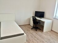 Vollmöbliertes WG-Zimmer in Garching! Bitte nur Anfragen per E-Mail! - Garching (München)