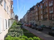 Wohnen ruhig und zentral in 3 Zimmern mit zum Nähe Klinikum und Universität. - Kiel
