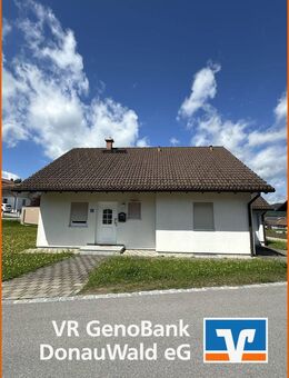 Kleines Einfamilienhaus mit Garage und Garten in Ruhmannsfelden - Ruhmannsfelden