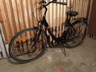 Verkaufe neuwertiges schwarzes 28'' City-Bike (Damen-Fahrrad) ZÜNDAPP an Selbstabholer für 319,- Euro VHB. - Halle (Saale)