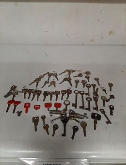 Verschiedene Schlüssel Sammlung - Büdingen