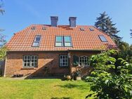 Historisches Bauernhaus mit Scheune auf großem Grundstück mit ca. 800 m² zusätzlichem Bauland - Oldenburg (Holstein)