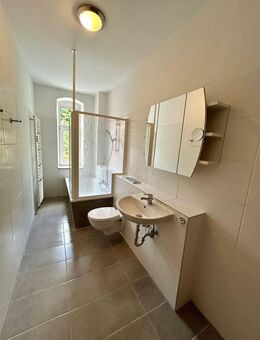 Gemütliche 2-Zi. mit EBK, Balkon, Stellplatz und neuem Wannenbad in beliebter Lage!!! - Dresden